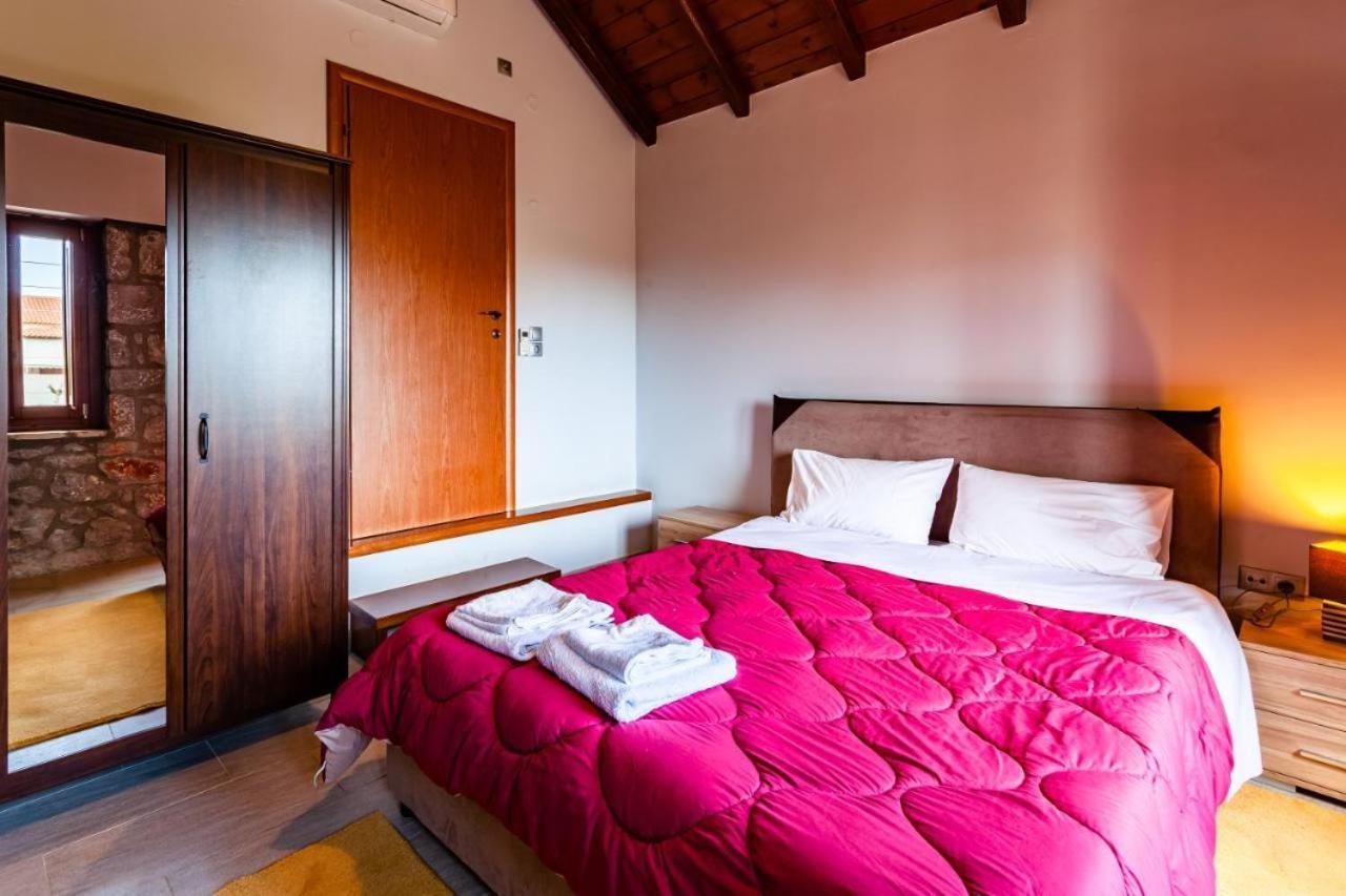 Stone Villas Dukes Parálion Ástros 外观 照片